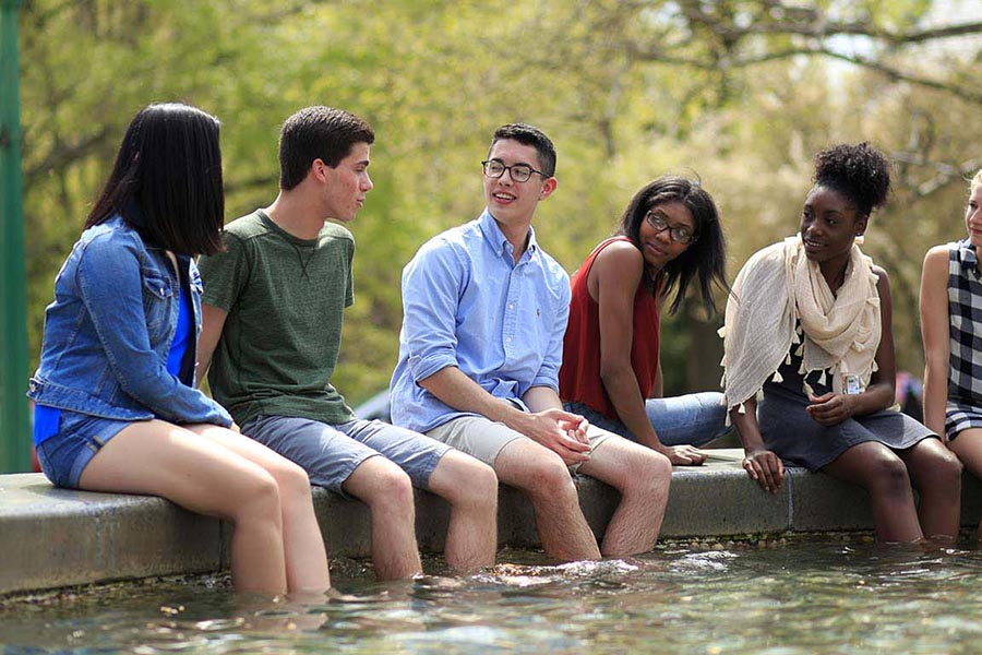 Kids at the Showalter fountain
